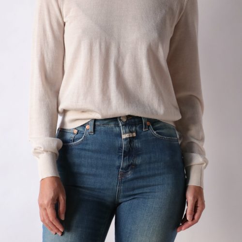 closed crew neck long sleeve in pearl beige knitwear closed 619948