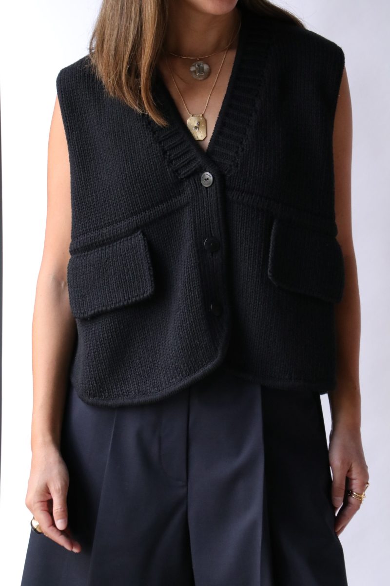 cordera cotton pockets waistcoat in black outerwear cordera 603905