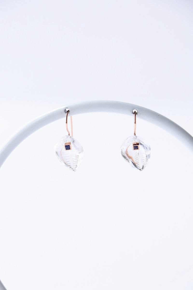 dezso tiny cowry earrings with sapphire jewelry dezso 837789