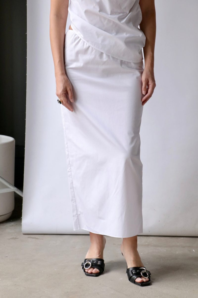 gauchere elastic waist skirt in white bottoms gauchere 348734