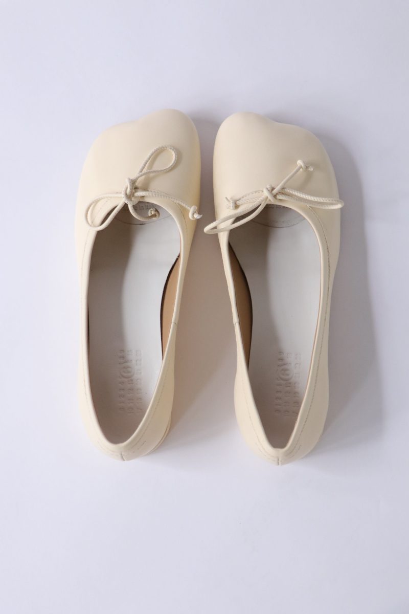 mm6 maison margiela anatomic ballerinas in cream shoes mm6 maison margiela 183025