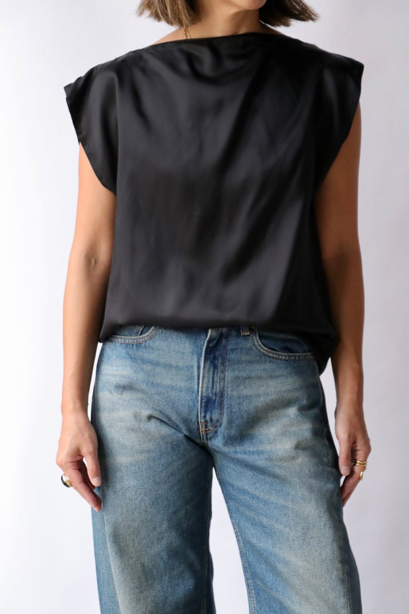 mm6 maison margiela top in black tops blouses mm6 maison margiela 852314