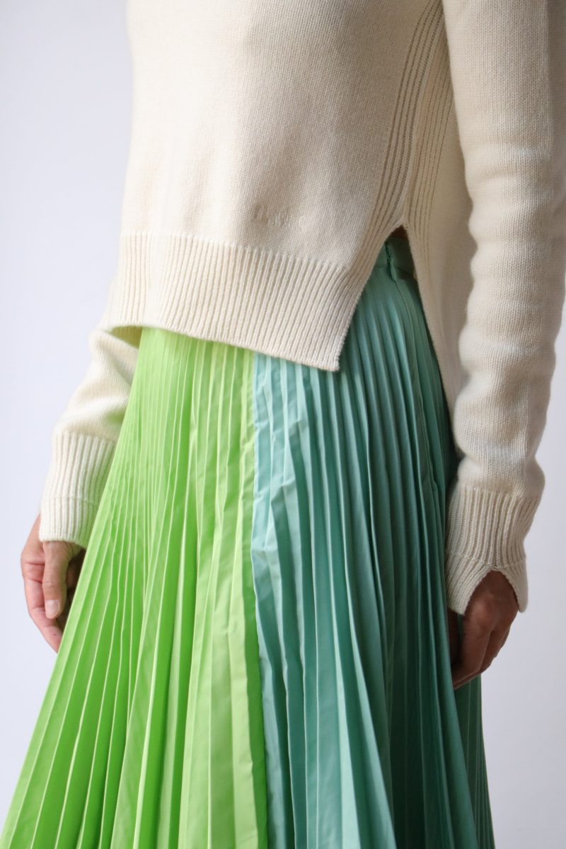 plan c pleated taffeta skirt in pistachio bottoms plan c 171759