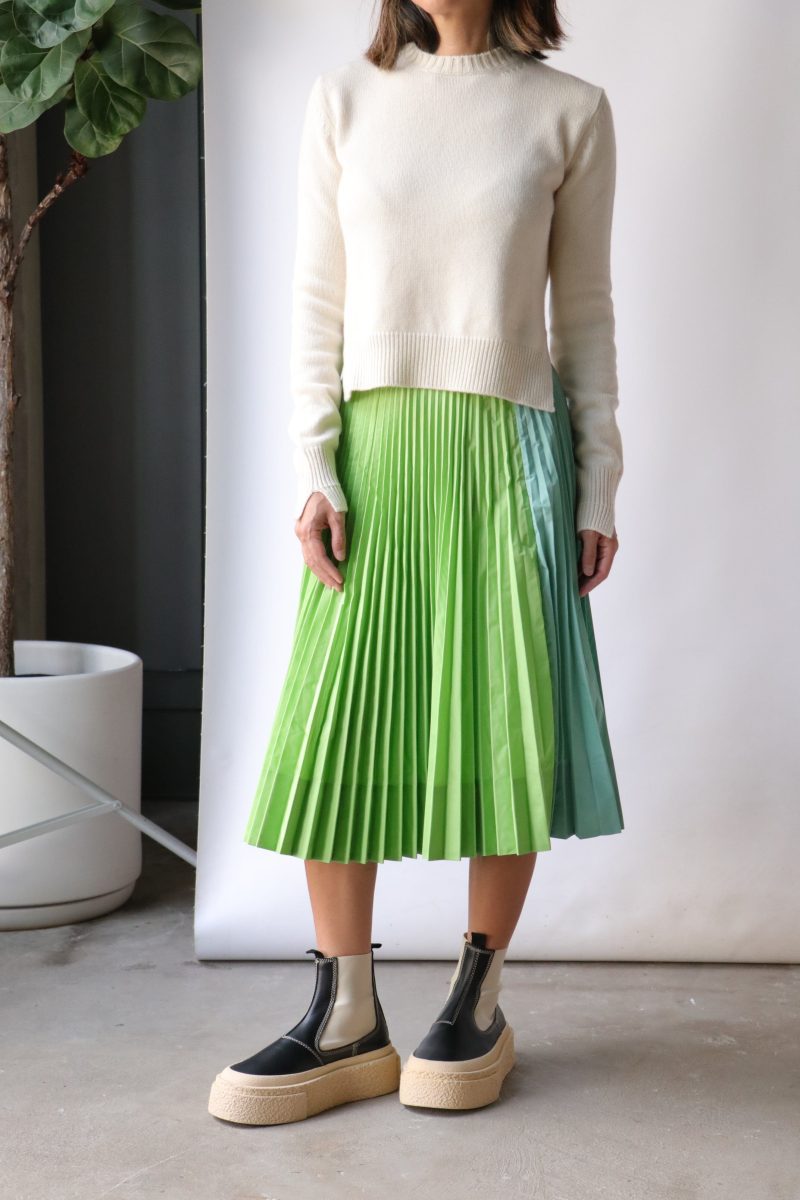 plan c pleated taffeta skirt in pistachio bottoms plan c 708659