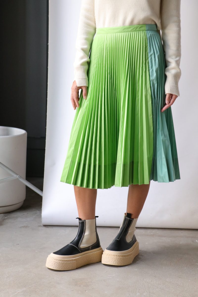 plan c pleated taffeta skirt in pistachio bottoms plan c 828538