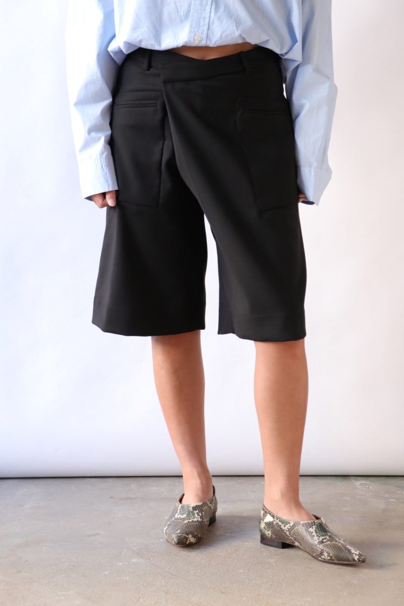 r13 crossover knee length shorts in black bottoms r13 799841